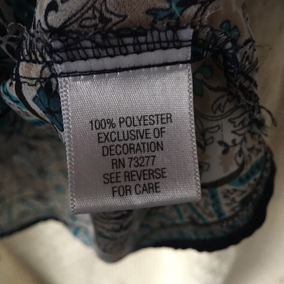 Nice Blue And White Croft&Barrow Blouse Sz Medium - Picture 5 of 8